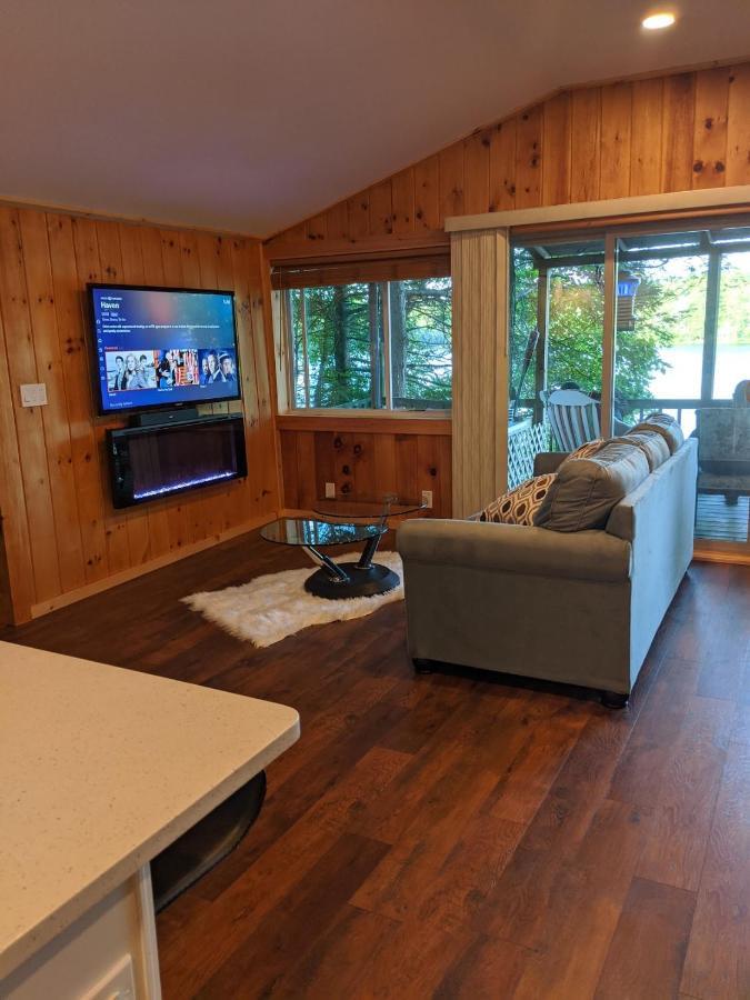 Panoramic Water Views , Cozy House In Henniker ,Nh Villa Exterior photo