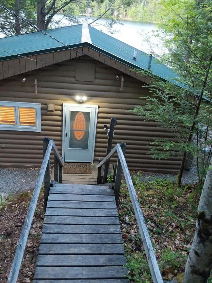 Panoramic Water Views , Cozy House In Henniker ,Nh Villa Exterior photo
